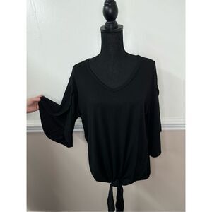 Sueani Black V-Neck Blouse Size 2XL